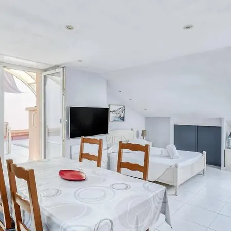 C009-duplex Avec Vue Sur Et Piscine Appartamento