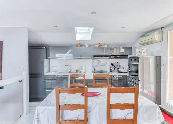 C009-duplex Avec Vue Sur Et Piscine Cannes