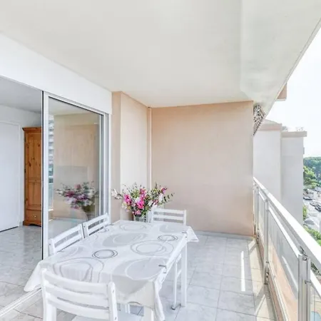Apartment C009-duplex Avec Vue Sur Et Piscine Cannes